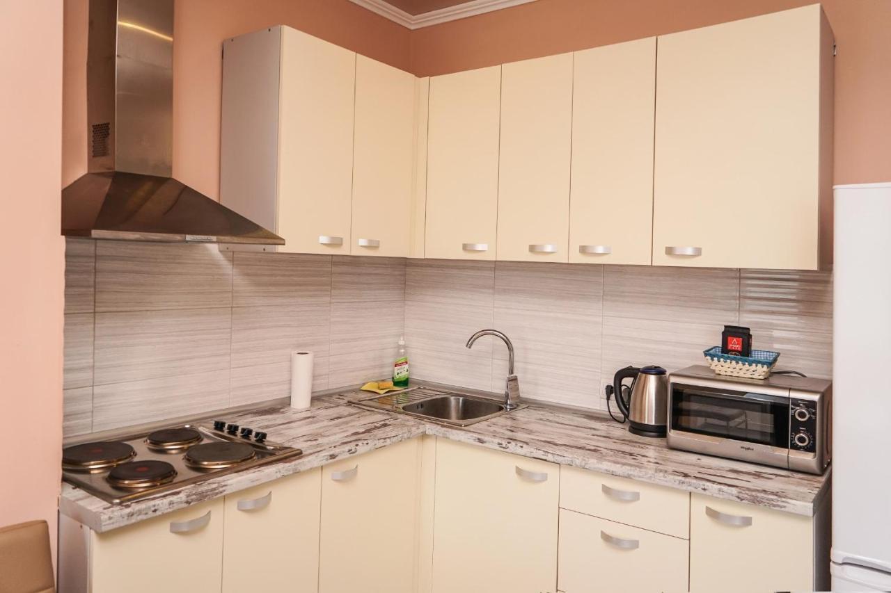 Cozy Apartment In A New Building Close To The Downtown Kyiv Exterior foto