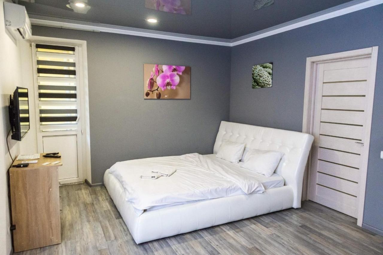 Cozy Apartment In A New Building Close To The Downtown Kyiv Exterior foto